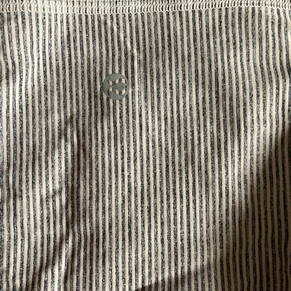 Lululemon Run: Catch Me Tank Tonka Stripe Cashew / Black Add (Rare) 2012 - Picture 4 of 8